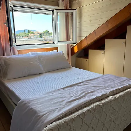 Litsa's アパート