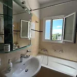 Апартаменты Litsa's *
