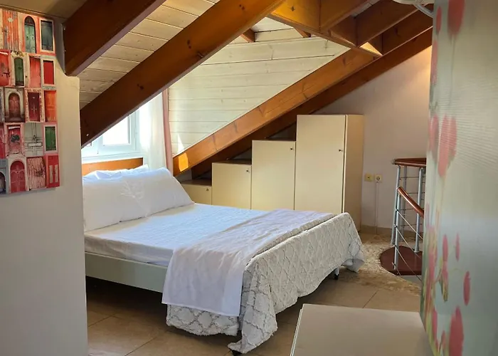 Litsa's Apartment Corfu (city)